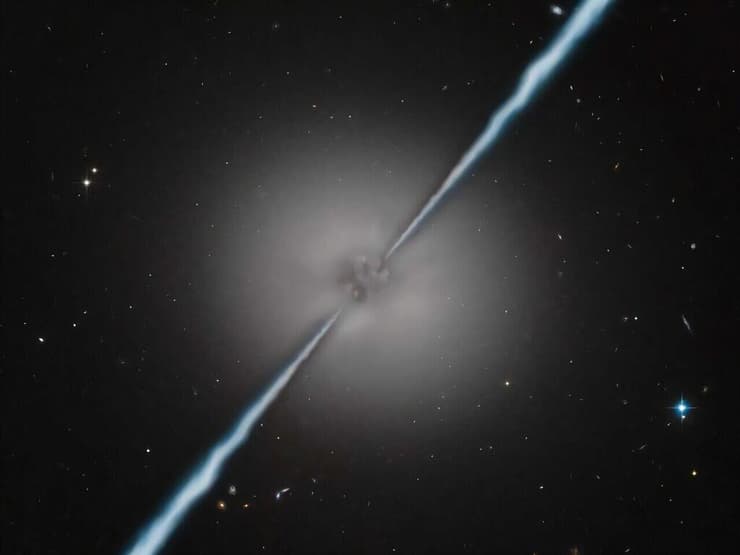 ה"גלקסיה השקטה" במרחק של 12 מיליארד שנות אור, שזוהתה על ידי טלסקופ החלל ג'יימס ווב