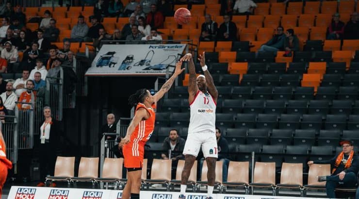 מרכוס פוסטר זורק (הפועל ״שלמה״ תל אביב) מרכוס פוסטר זורק