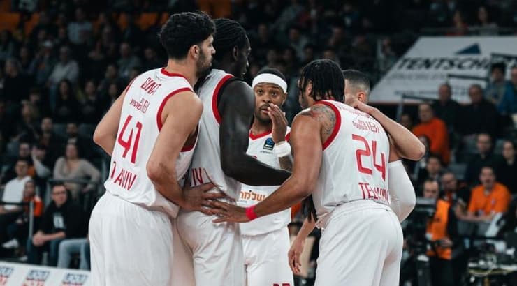 שחקני הפועל תל אביב (הפועל ״שלמה״ תל אביב) שחקני הפועל תל אביב