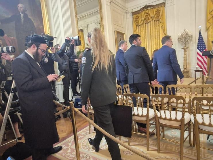 עוזרת המזכיר הצבאי