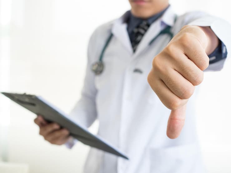 התורים לרופאים ארוכים - ותופעת המבריזים רק מחמירה את הבעיה (צילום: shutterstock) תסכול של רופאים מאי-הגעת מטופלים