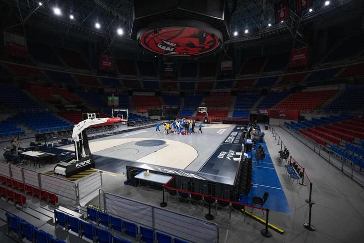 שחקני מכבי ת"א בפרננדו בואסה ארנה (צילום: אלעד גולדשטיין, מכבי ת"א) אימון מכבי ת"א בבאסקוניה