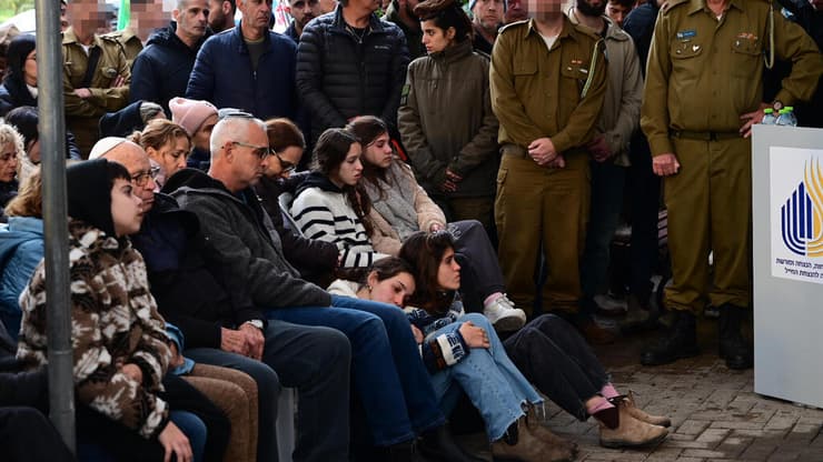 הלווייתו של רס"ל (במיל') נדב כהן ז"ל בבית העלמין במושב בית חנן