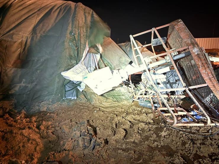 תיעוד מזירת אסון קריסת המנופים באזור החיץ