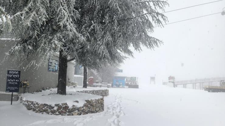 שלג בחרמון (צילום: צליל פולק) שלג בחרמון