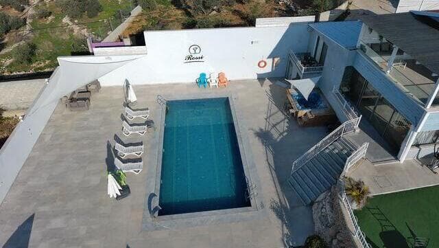  מתחמי יוקרה במרחב קו התפר 