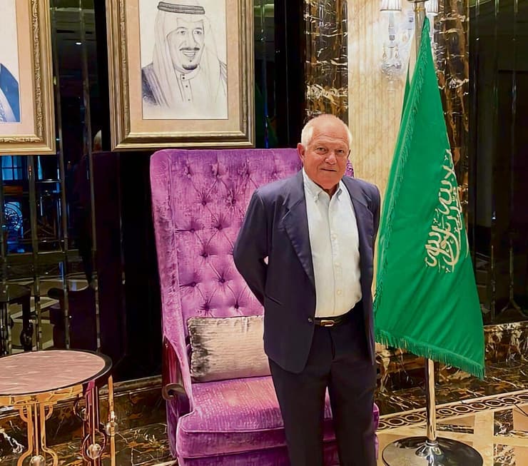 השר כץ בביקור בסעודיה. חזון תיירותי דווקא יש לו | צילום: מהפייסבוק yk14250272