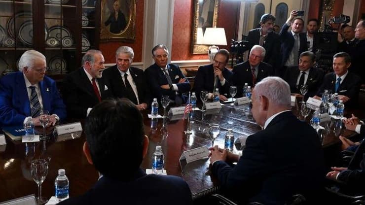 נתניהו עם המנהיגים האוונגליסטים (צילום: אבי אוחיון, לע״מ) ראש הממשלה נתניהו בפגישה עם המנהיגים האוונגליסטים בארה"ב