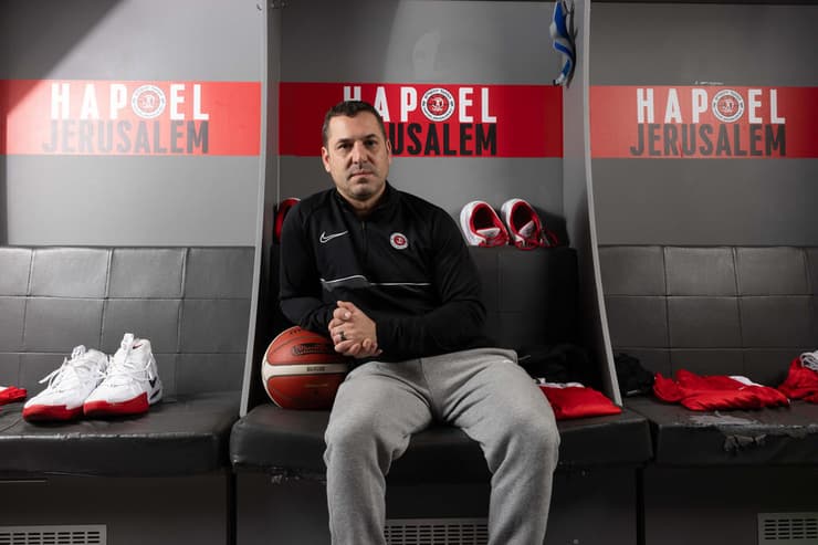 "אני יודע מה אני שווה, הצלחתי ברוב הדברים שעשיתי בכדורסל" (צילום: עוז מועלם) יונתן אלון