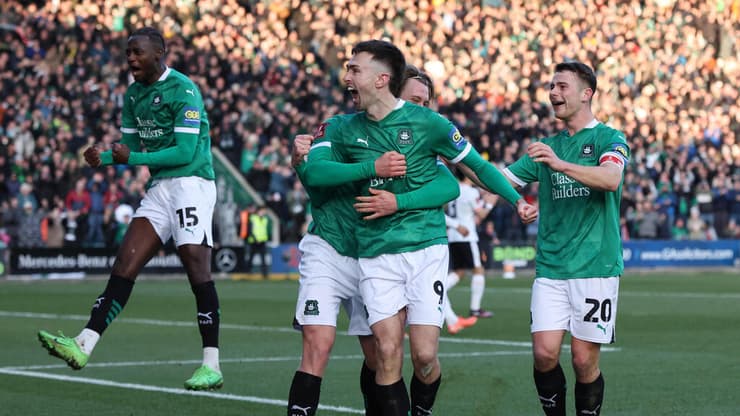 ראיין הארדי פליימות' נגד ליברפול