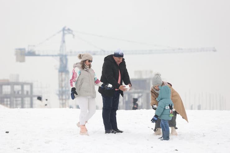 שלג ב טהרן איראן