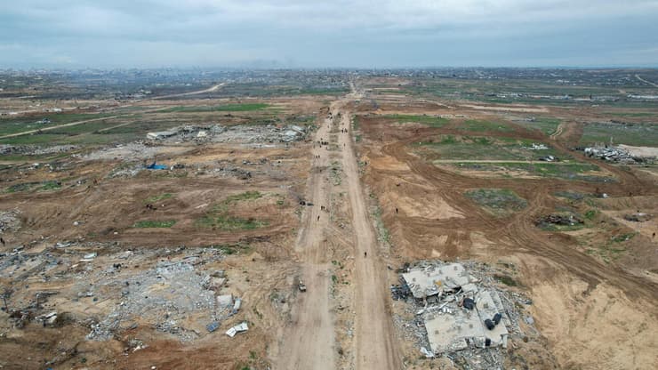 הריסות בציר נצרים לאחר נסיגת צה"ל
