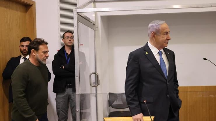 ראש הממשלה בנימין נתניהו נכנס לעדותו בבית המשפט המחוזי בתל אביב