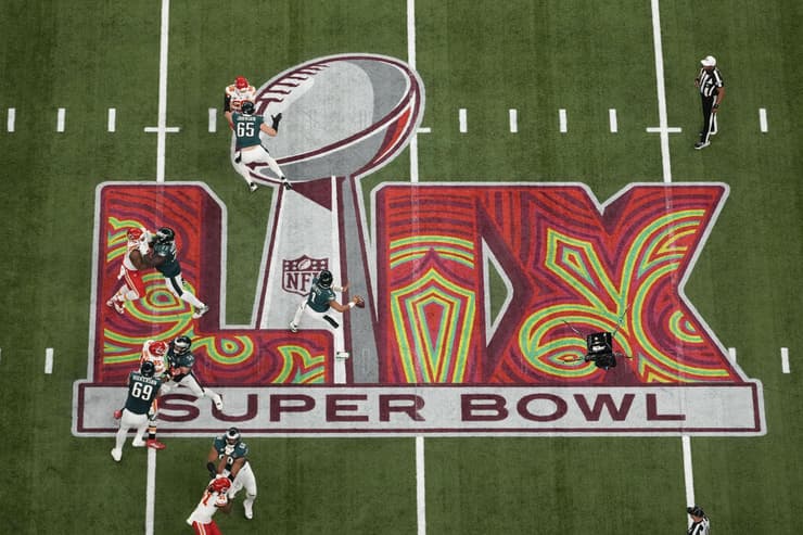 הסופרבול ממעוף הציפור