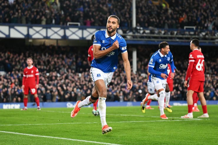 דומיניק קלברט לווין חוגג נגד ליברפול בגודיסון פארק