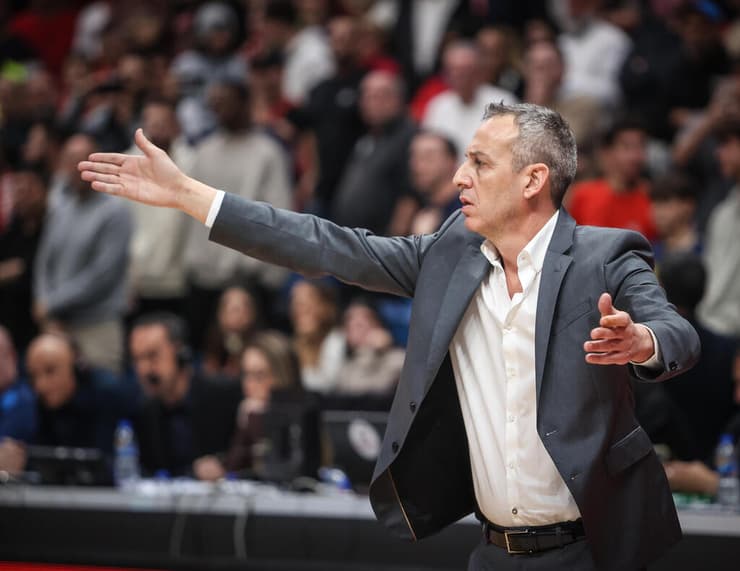 "לא חושב שהייתה קבוצה בהיסטוריה שעברה קשיים כמו שאנחנו עוברים". קטש (צילום: עוז מועלם) קטש