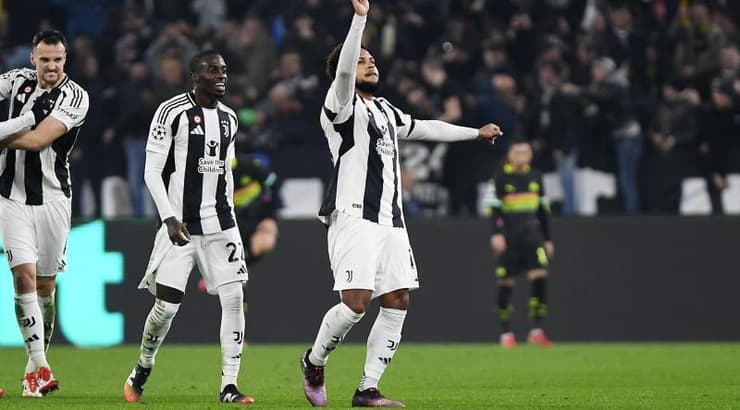 ווסטון מקני מאושר (רויטרס) ווסטון מקני מאושר