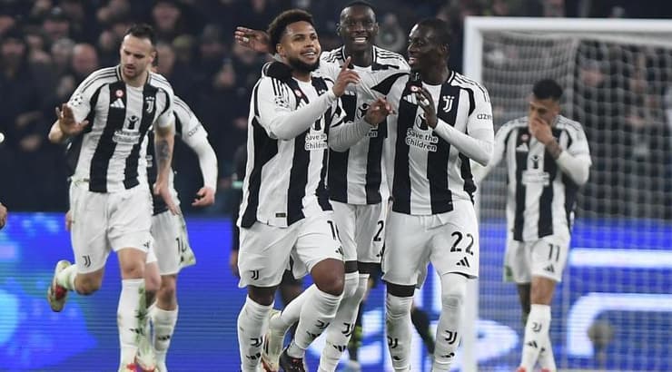 שחקני יובנטוס מאושרים (רויטרס) שחקני יובנטוס מאושרים