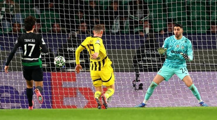 פסקל גרוס כובש (רויטרס) פסקל גרוס כובש