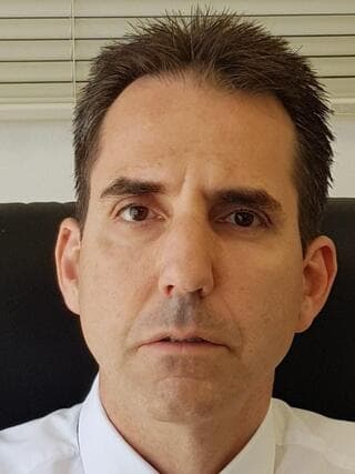 עו"ד גיל קריספין