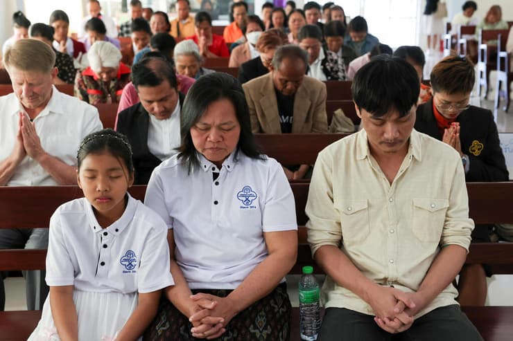 צילום: REUTERS/Chalinee Thirasupa סריאון וואטצ'ארא ששוחרר משבי חמאס בכפר ב תאילנד