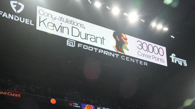 שחקן פיניקס סאנס קווין דוראנט