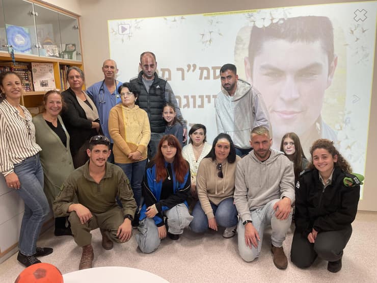 טקס חנוכת הקיר בשניידר. "זכות גדולה ושליחות להמשיך את מורשתו"   