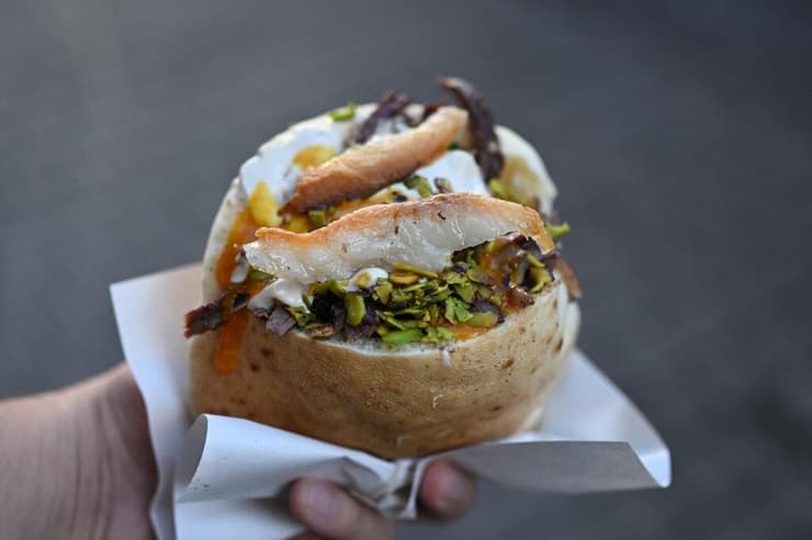 שווארמה גרטי בשוק הכרמל