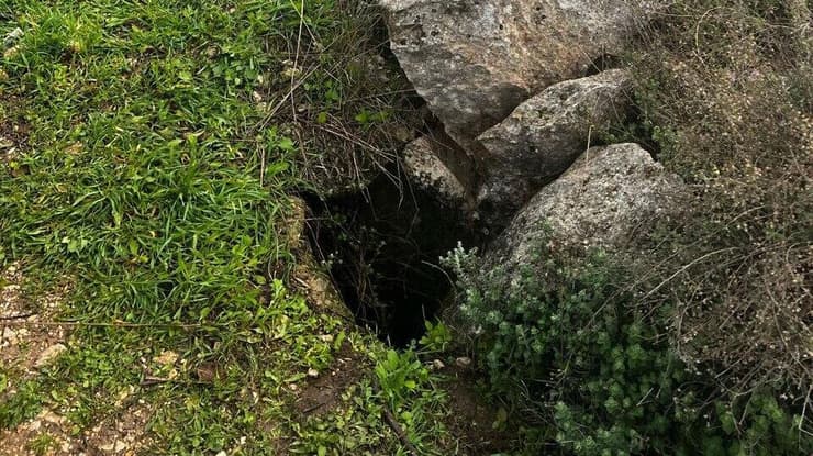 פעוט כבן שנתיים חולץ מבור בעומק 4 מטרים במודיעין