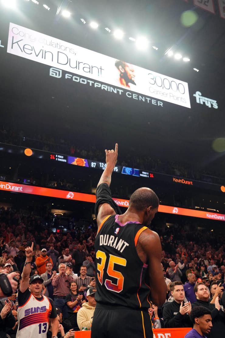 שחקן פיניקס סאנס קווין דוראנט