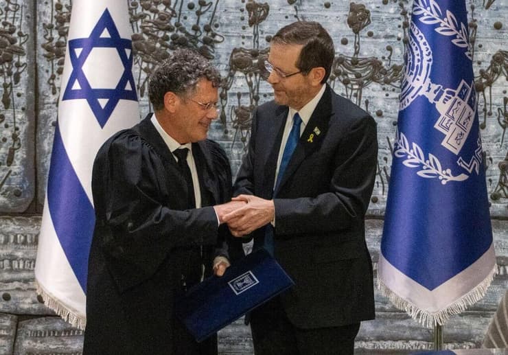 טקס השבעת נשיא בית המשפט העליון הנכנס, יצחק עמית, בבית הנשיא (צילום: שלו שלום) טקס השבעת נשיא בית המשפט העליון הנכנס, יצחק עמית, בבית הנשיא