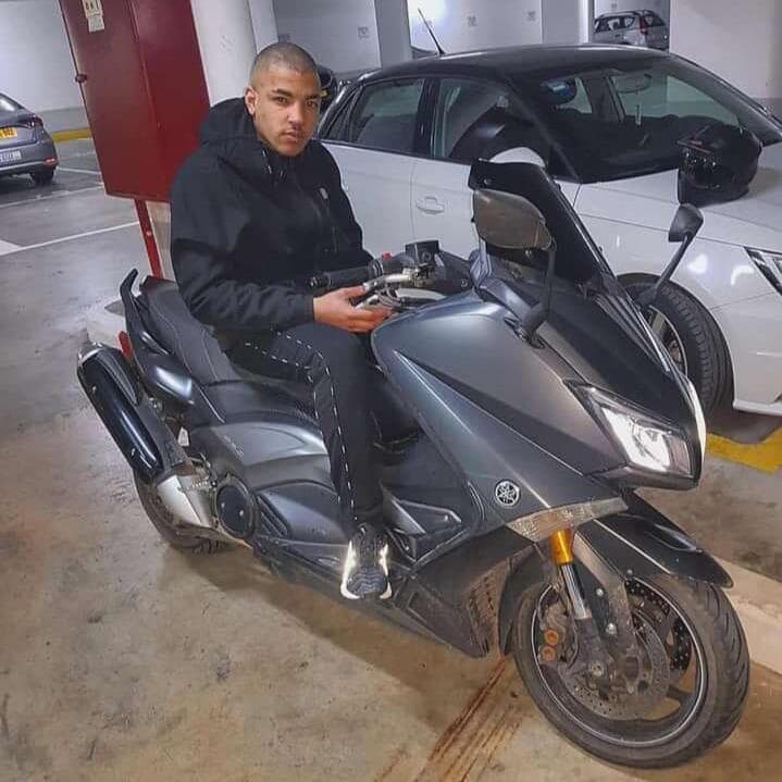 ״אולי חיפש דמות אב במקומות הלא נכונים״. דיוויד (אלבום ביתי) דיוויד לביא