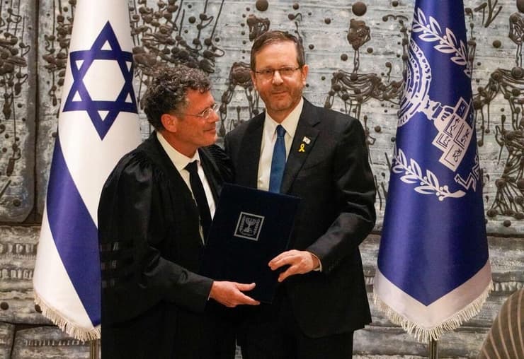 השבעת נשיא בית המשפט העליון הנכנס, יצחק עמית, בבית הנשיא