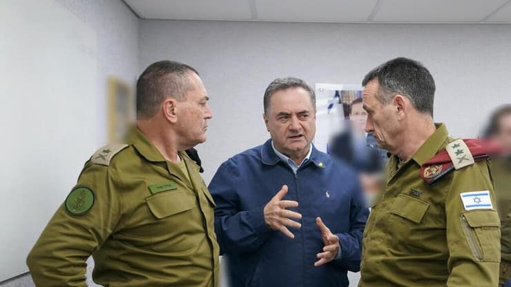 הרמטכ"ל הלוי, שר הביטחון כ"ץ והמיועד לרמטכ"לות זמיר (צילום: אריאל חרמוני, משרד הביטחון) שר הביטחון ישראל כ"ץ בהערכת מצב ביטחונית בפיקוד צפון