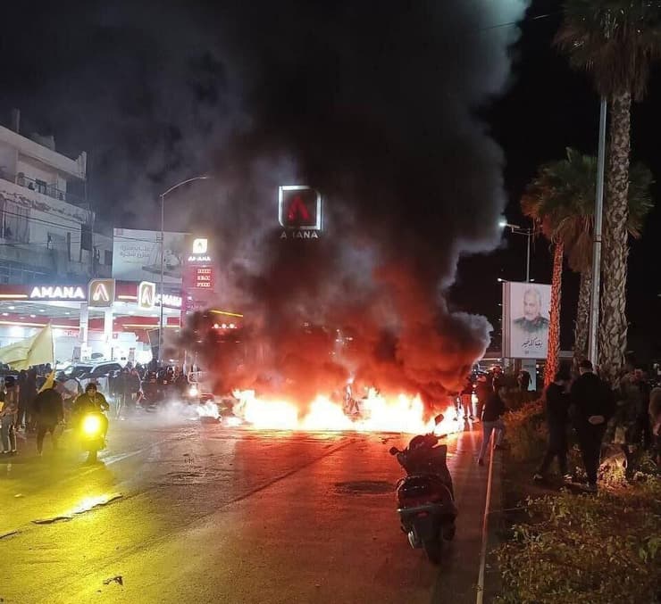 מחאות בכביש שדה התעופה של ביירות