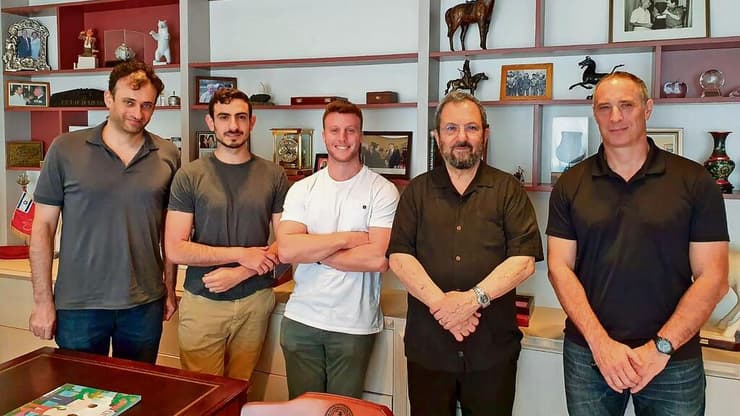 מייסדי פאראגון: אהוד שניאורסון ואהוד ברק (מימין) (צילום: יח"צ) אהוד שניאורסון ואהוד ברק (מימין)