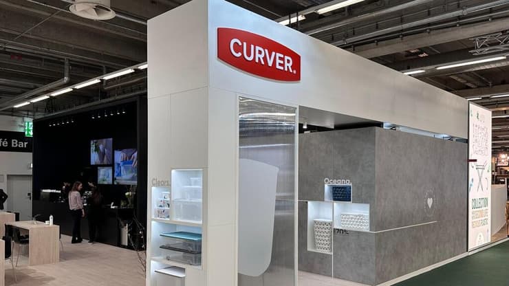 הביתן של CURVER (צילום: גד ליאור) הביתן של CURVER