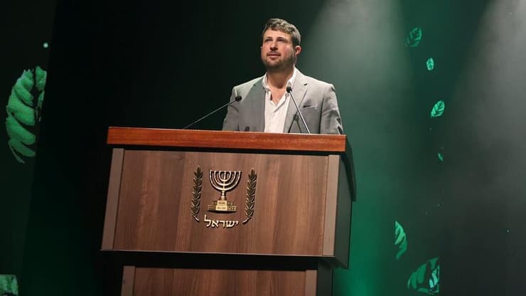 יוחאי אנסבכר, מייסד מיזם "על הגבורות"