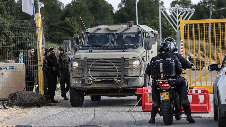 סריקות של כוחות הביטחון בישוב גן נר בהמשך לאירוע התקיפה של גבר בחצר ביתו עם גרזן