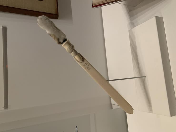 הסכין של צ'ארלס דיקנס