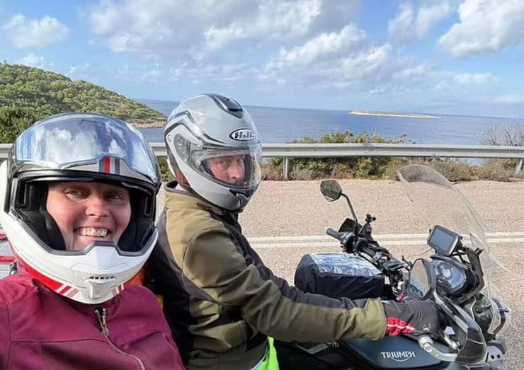 בריטניה זוג בריטי נעצר ב איראן