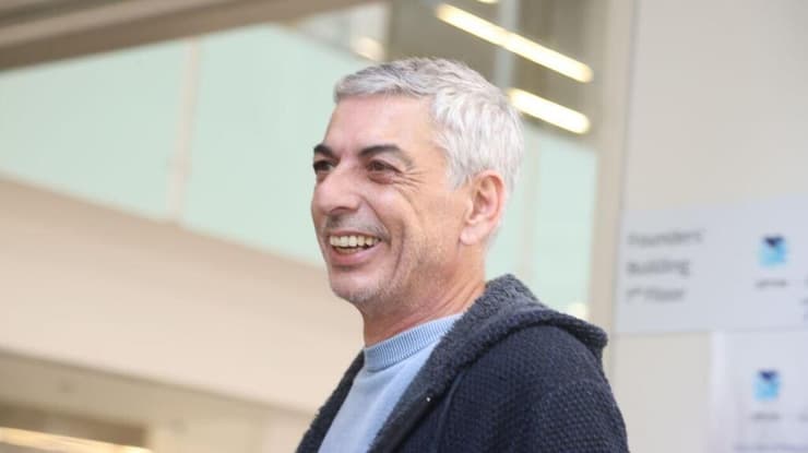 אבי אוחיון, תומך בעסקה למרות הכאב: "בתוך עמי אני חי" (צילום: מוטי קמחי) אבי אוחיון שמשפחתו נרצחה בפיגוע בקיבוץ מצר