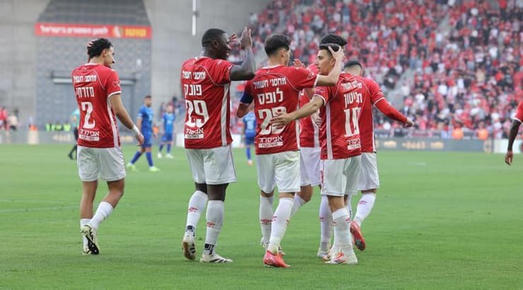 הפועל באר שבע בעננים