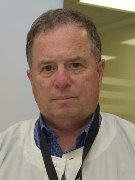 ד"ר מיקי שטיין