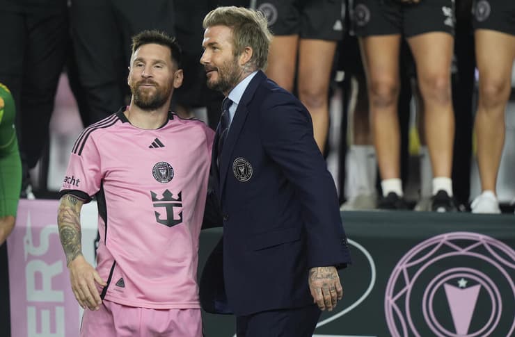 בקהאם עם הכוכב הגדול שלו בפלורידה, מסי (AP Photo/Lynne Sladky) לאו מסי דייויד בקהאם אינטר מיאמי