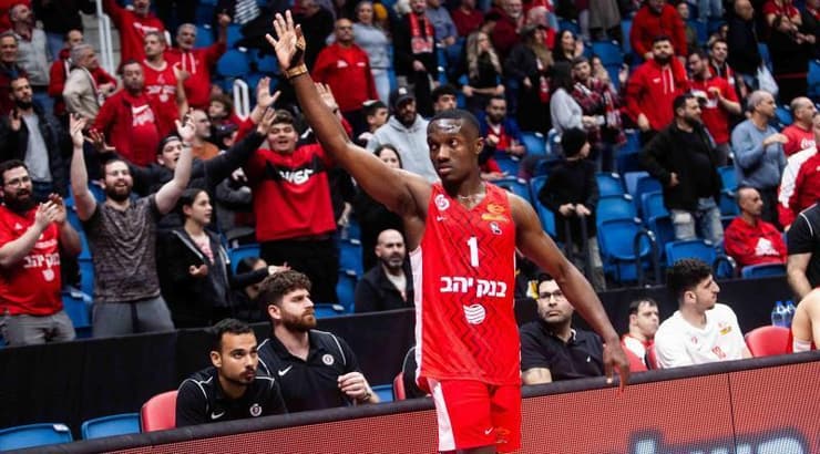 ג'ארד הארפר מודה לקהל (אורן בן חקון) ג'ארד הארפר מודה לקהל