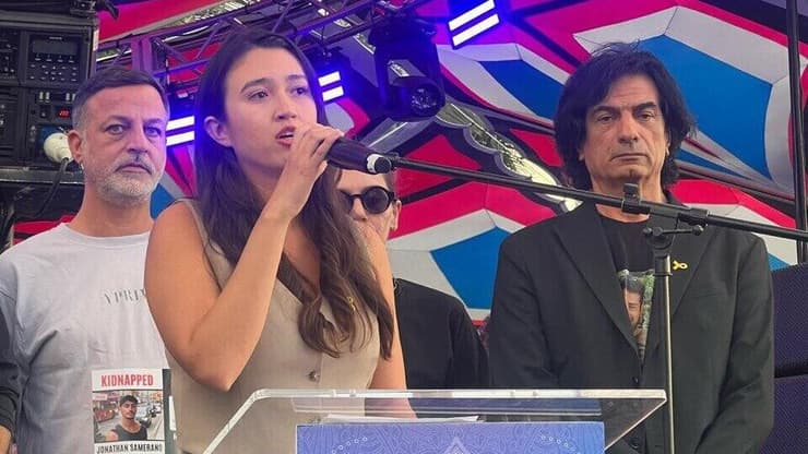 "לא יודעים כלום על שלב ב', צריך לשים קץ לסיוט הנוראי" ( צילום: איילת ריימונד, כושר ברבי) נעילת מיצג נובה 06:29 במיאמי