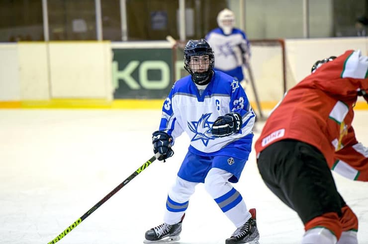 שחקנית נבחרת ישראל בהוקי קרח ליב שרעבי