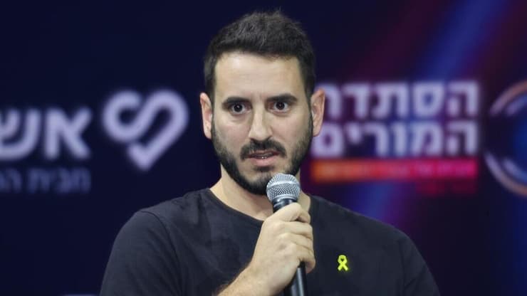 יונתן שמריז