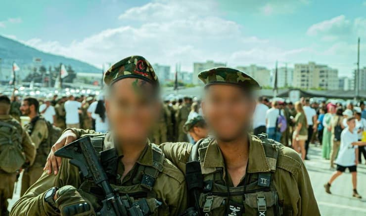 התאומים במדי צה"ל